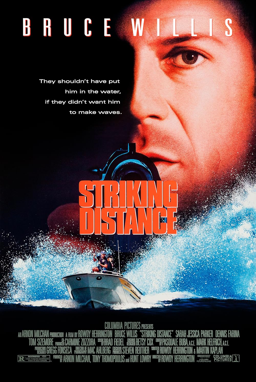 Striking Distance (1993) 720P Bluray X264 Esub [Dual Audio][Hindi 2 0 English 5 1] -Msmod