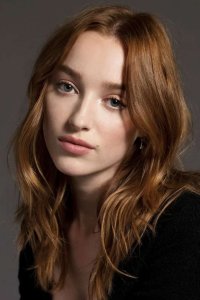 Phoebe Dynevor